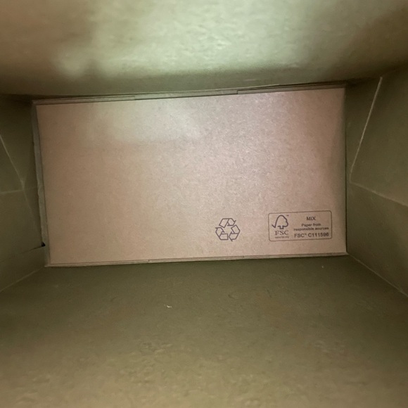 Authentic GUCCI Limited Edition Green Brocade gift Shopping Bag 13.5" X 10"x5.5” - Picture 13 of 16